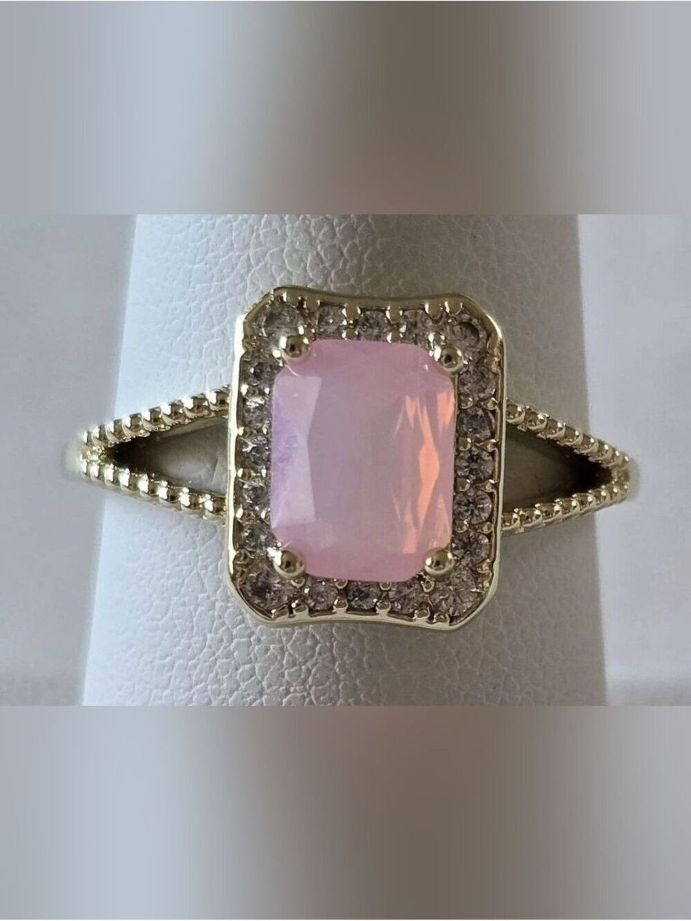 Kitty Ring By Oomiay